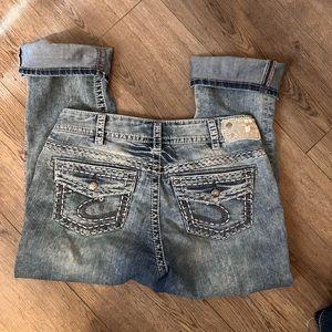 Women’s Silver Capris Size 32